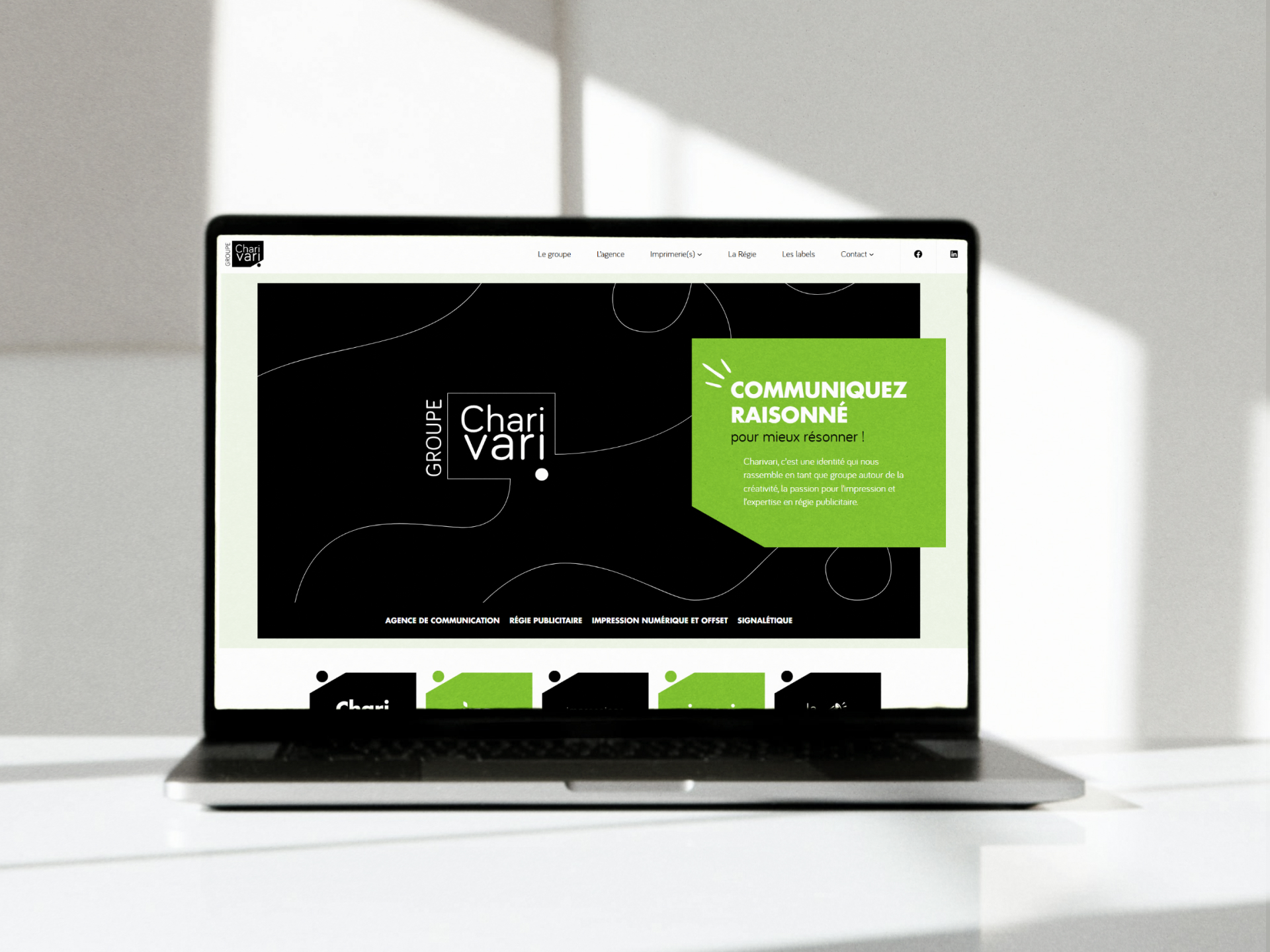 charivari-mockup-laptop-accueil